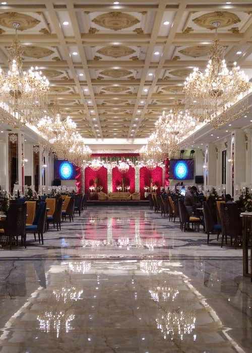 Grandeur by Lavanya