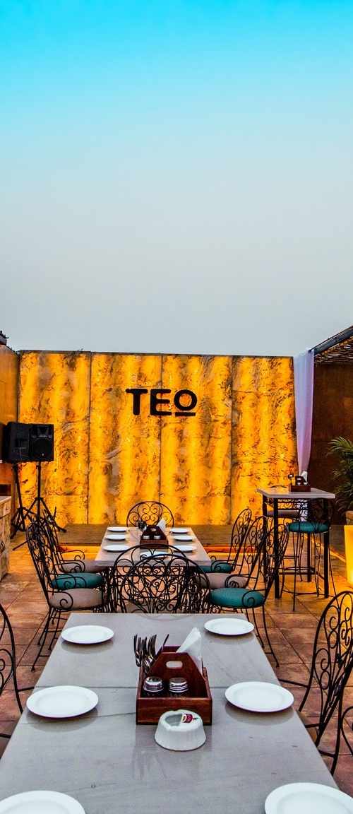 TEO Lounge and Bar