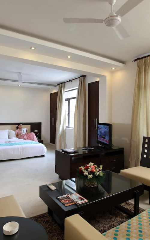 The Legend Inn (East of Kailash)